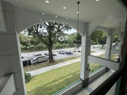 Linden Drive (D11), Retail #572979161